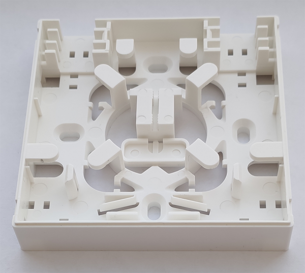 Розетка оптическая абонентская FTTH, 2 входа под кабель, крепеж для FTTH кабеля в комплекте.